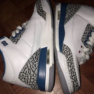 Jordan 3 true blue